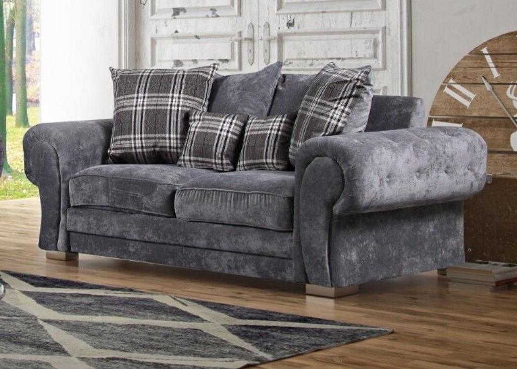 Brand new Verona 3 Seater Scatter Back Sofa - Sofaye